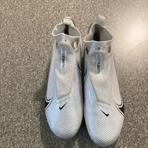 Nike | Shoes | Nike Vapor Football Cleatssize 8never Worn Or  display picture 3